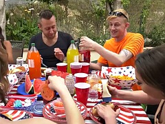 In den arsch, Arschlecken, Bisexuell, Blasen, Schwul, Behaart, Orgie, Flotter dreier