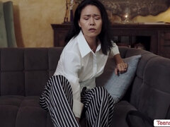 Seggnyalás, Kisbaba, Tekintélyes didik, Gesztenyebarna, Természetes mellek, Tetkó, Tanga, Begyek