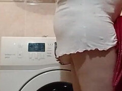 Amatőr, Fürdőszoba, Csalás, Házi készítésű, Leszbikus, Orgazmus, Nuni, Felcsatolható