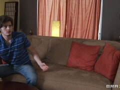 Cul à la bouche, Salle de bains, Gros cul, Sucer une bite, Tir de sperme, Faciale, Léchez, Maman