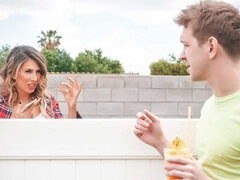 Rubia, Pajear, Lamidas, Masaje, Madres para coger, Al aire libre, Estriptis, Tetas