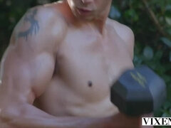 Μαύρος, Μελαχροινή, Σε στάση σκύλου στα τέσσερα, Διαφυλετικό, Δαντέλα, Ώριμη γυναίκα, Φυσικά βυζιά, Καβάλημα