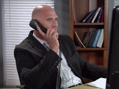 Pauzão, Peitos grandes, Jato de porra, Gordoa, Hardcore, Mãe gostosa, Polícia, Secretárioa