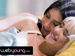 큰 엉덩이, 금발의, 대학교, Hd, 팬티들, 스커트, 청소년, 젖가슴