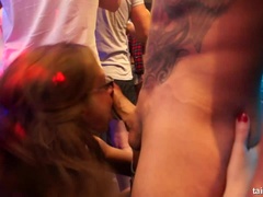 Sucer une bite, Lesbienne, Léchez, Masturbation, Orgie, Élève, Suçant, Echangistes