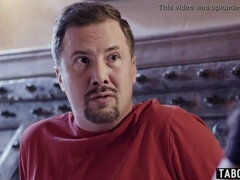 Iso kulli, Blondi, Kyrpä, Takaapäin, Rankka, Latinankieli, Pienikokoinen, Teini