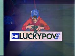 Amatorka, Duży kutas, Obciąganie, Hardcore, Lizanie, Punkt widzenia, Trójkąt