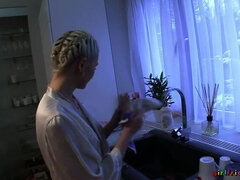 Fingring, Mat, Kjæreste, Kjøkken, Lesbisk, Slikking, Fitte