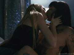 Dormitorio, Tetas grandes, Jeans, Lamidas, Masturbación, Coño, Tetas, Voyeur