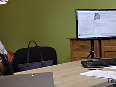 Nana, Brunette brune, Tchèque