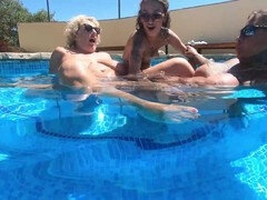 Perseestä suuhun, Iso perse, Kermakakku, Valtava vibraattori, Lesbo, Äiti jota haluaisin panna, Äiti, Alasti