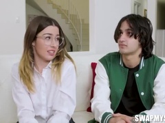 Amatör, Stor stjärt, Avsugning, Hardcore, Liten och nätt, Pov, Tonåring, Tuttar