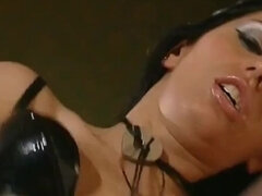 Analno, Fafanje, Zunanji izliv, Dvojna penetracija, Lateks, Spodnje perilo, Trojček, Joške