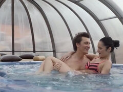 Womanizer is nailing a slender hottie in the swimming pool