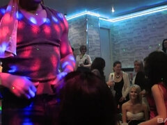 Blondi, Ruskeahiuksinen, Eurooppalainen, Fetissi, Sekarotuinen, Alusvaatteet, Vanhempi, Todellisuus