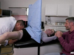 Veľké kozy, Kuřba, Brunetka, Prsnatá, Hlboký orál, Hardcore, Milf  mčbp, Kozičky