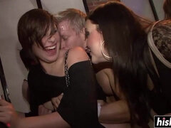 Amaterji, Velike joške, Medrasni seks