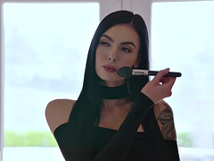 Anal, Brunett, Dubbelpenetrering, Ansiktsbehandling, Underkläder, Rider, Trekant, Tuttar