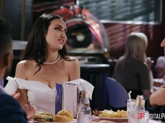 Bad, Betrug, Latina, Lesbisch, Lecken, Im freien, Pool, Muschi