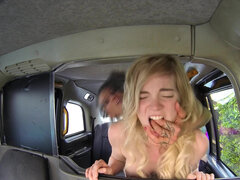 Amatőr, Seggnyalás, Szőke, Gépkocsi, Csikló, Leszbikus, Szabadban, Nuni