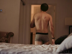 Amerikkalainen, Makuuhuone, Isot tissit, Ruskeahiuksinen, Pettää, Perhe, Farkut, Tissit