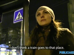 Blasen, Paar, Spermaladung, Würgen, Milf, Natürlichen titten, Öffentlich, Russisch