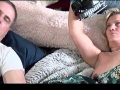 Busty MILFs sucking and taking dick from behind in amateur swingers threesome - Hd