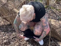 Grosser arsch, Grosse titten, Blondine, Frau, Behaart, Milf, Solo, Tätowierung