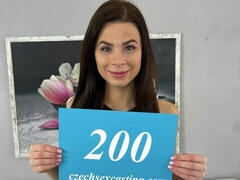 Amateur, Grosse bite, En levrette, Poupée, Maigrichonne, Jarretelles, Adolescente, Nénés