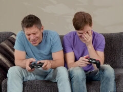 Anale, Brunetta, Doppia penetrazione, Facciale, Hardcore, Hd, Tatuaggi, Terzetto