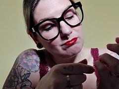 Amatőr, Tekintélyes didik, Domina szerep, Francia, Érett feleség, Vöröshajú, Begyek, Feleség