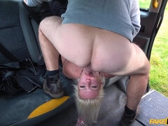 Ξανθιά, Πίπα, Βαθυ λαρυγγι, Πούτσος, Μουνί, Καβάλημα, Χαλαρά βυζιά, Βυζιά