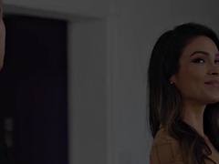 아기, 큰 음경, 큰 가슴, 흑갈색 머리, 하드코어, 라티나, 젖가슴