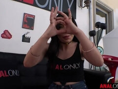 Rumpa, Stor stjärt, Svart, Creampie, Långt ner i halsen, Fingering, Latina, Sprutande