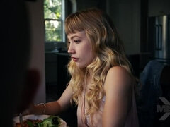 18 anni, Tette grandi, Bionda, Pompino, Beccata, Imbrogliare, Erotica, Ragazza