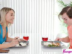 Velké péro, Blondýna, Podvádění, Honění, Masturbace, Milf žcbp, Různé pohledy, Kozičky