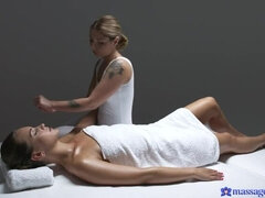 Amatorka, Palcówka, Lesbijka, Lizanie, Masaż, Olej, Cipka, Mokry