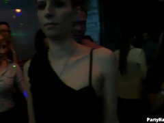 Amatorka, Duży kutas, Kutas, Styl na pieska, Płeć żeńska, Grupa, Wielorasowy, Strona