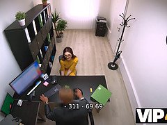 Mia Evans seduces loan officer and gets fucked hard in HD
