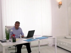 In den arsch, Grosse titten, Blondine, Blasen, Hundestellung, Milf, Strümpfe, Titten