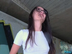 Amateur, Sucer une bite, Couple, En levrette, Branlette thaïlandaise, Hd, De plein air, Pov