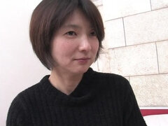 Asiat, Pik sutte, Brunette, Creme tærte, Sædskud, Behåret, Ældre kvinde, Trekant