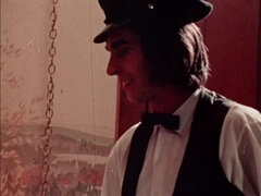 Szőke, Cumizás, Ondó fröcskölés, Csoport, Orgia, Leselkedés, Begyek, Régebbi évjáratú pornó