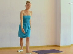 Super hot elastic babe Anna Mostik spreads