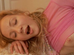 Braunhaarige, Fingern, Hd, Natürlichen titten, Solo