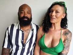 Kont naar mond, Grote kont, Grote lul, Zwart, Pijpbeurt, Stel, Masturbatie, Tatoeage