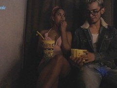 Kuřba, Celebrita, Kino, Spermie v puse, Striekanie semena, Vonku, Na verejnosti