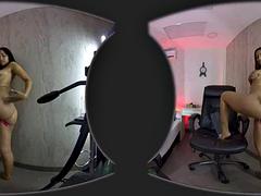 En tercera dimension, Chica, Compilación, Realidad, Puta, Adolescente