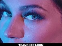 Africain, Américain, Gros seins, Sucer une bite, Rondelette, Gorge profonde, Pov, Chatte