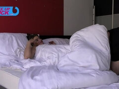 Bezaubernd, Arsch, Schlampe, Blasen, Braunhaarige, Spermaladung, Rasiert, Flotter dreier